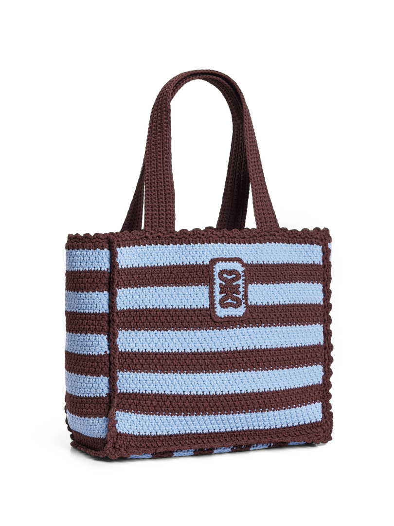 ΓΥΝΑΙΚΕΙΑ ΤΣΑΝΤΑ ΩΜΟΥ  1