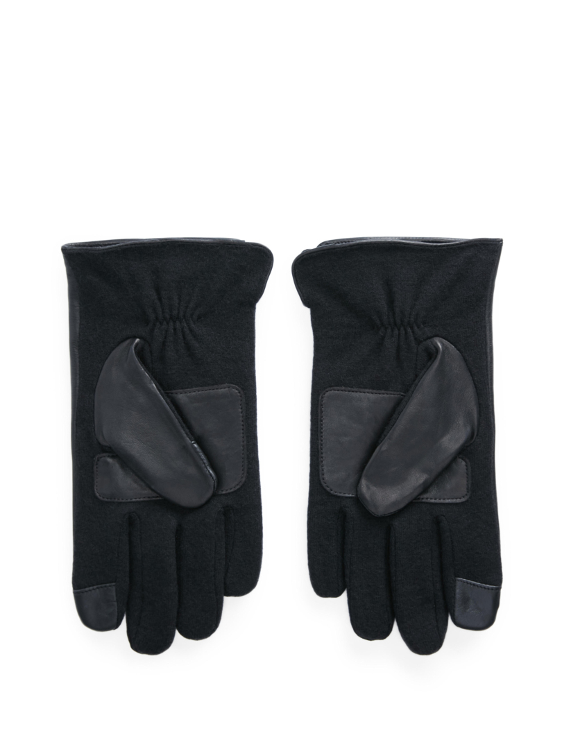 ΑΝΔΡΙΚΑ ΓΑΝΤΙΑ  0