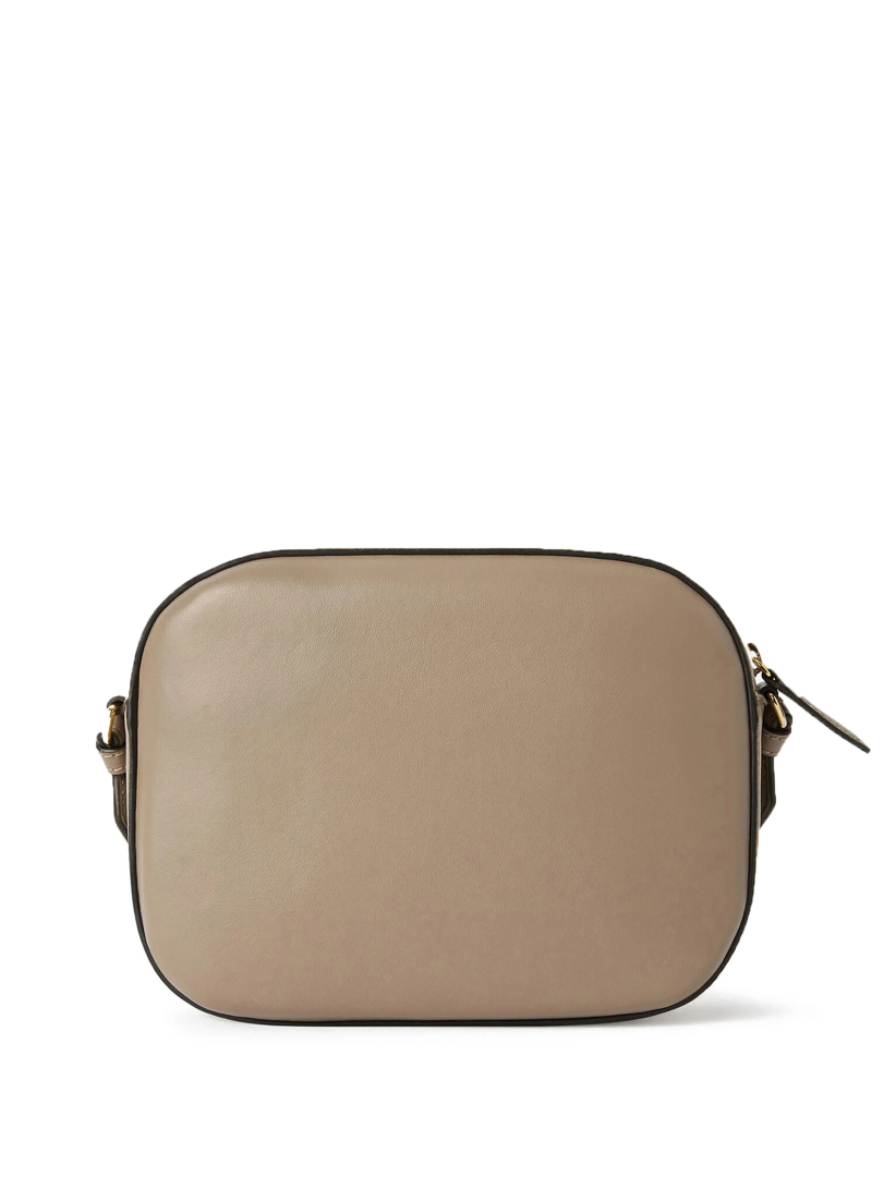 ΓΥΝΑΙΚΕΙΑ ΤΣΑΝΤΑ ΧΙΑΣΤΙ CAMERA 1