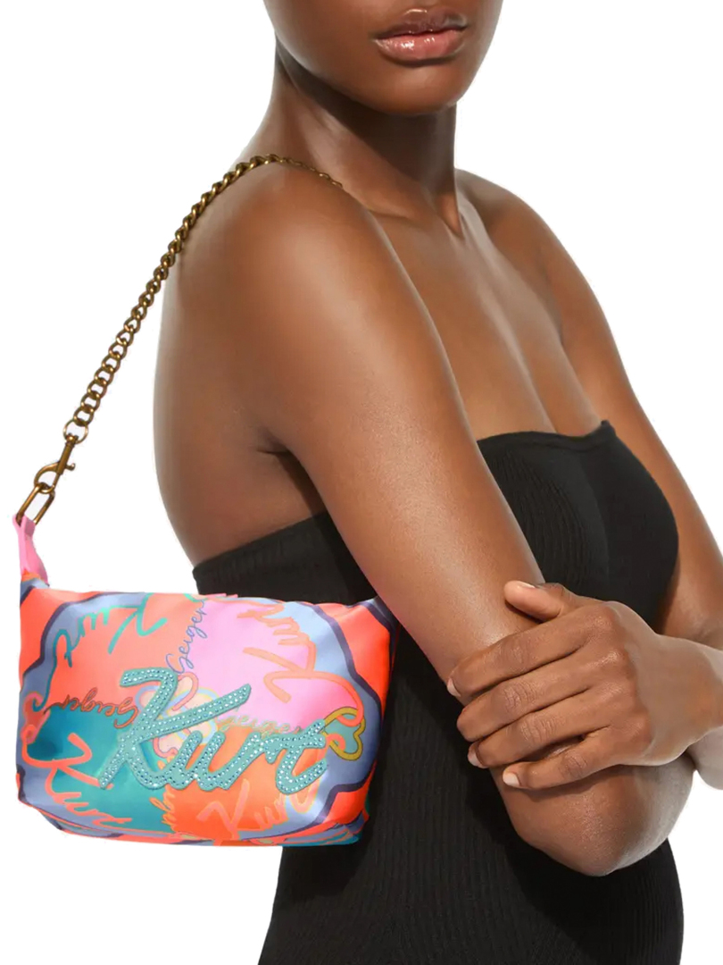 ΓΥΝΑΙΚΕΙΑ ΤΣΑΝΤΑ ΩΜΟΥ  2