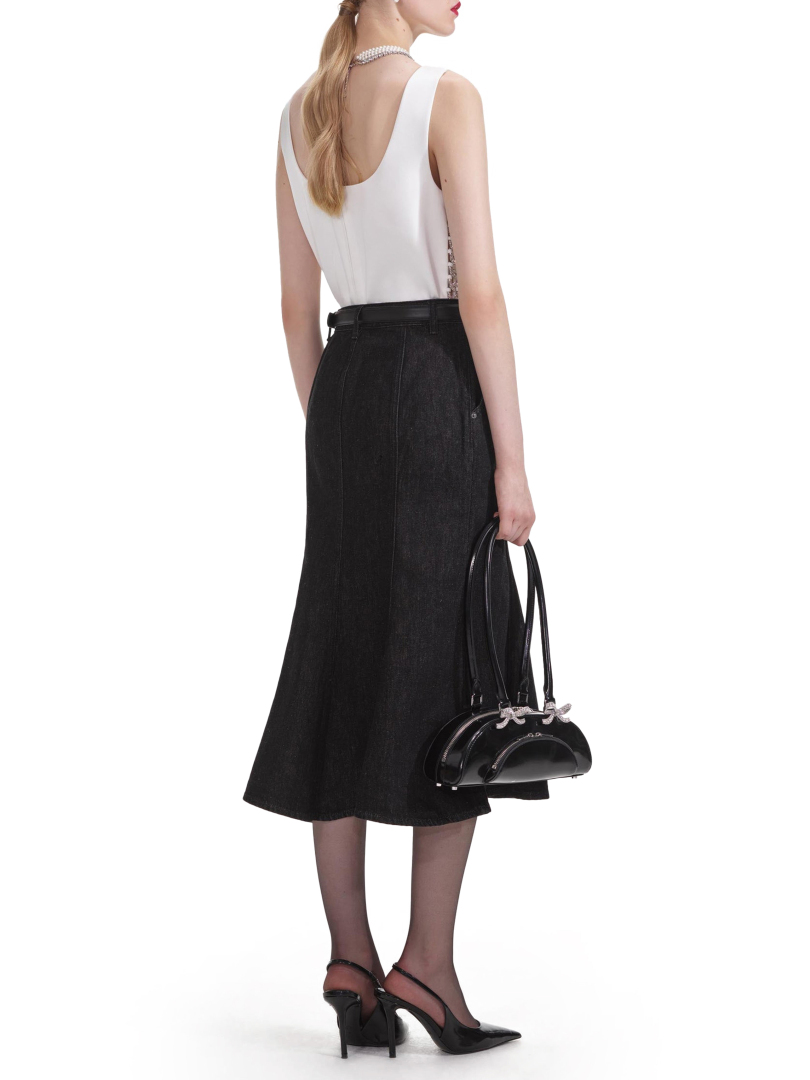 ΓΥΝΑΙΚΕΙΟ ΣΑΤΕΝ ΤΟΠ 3