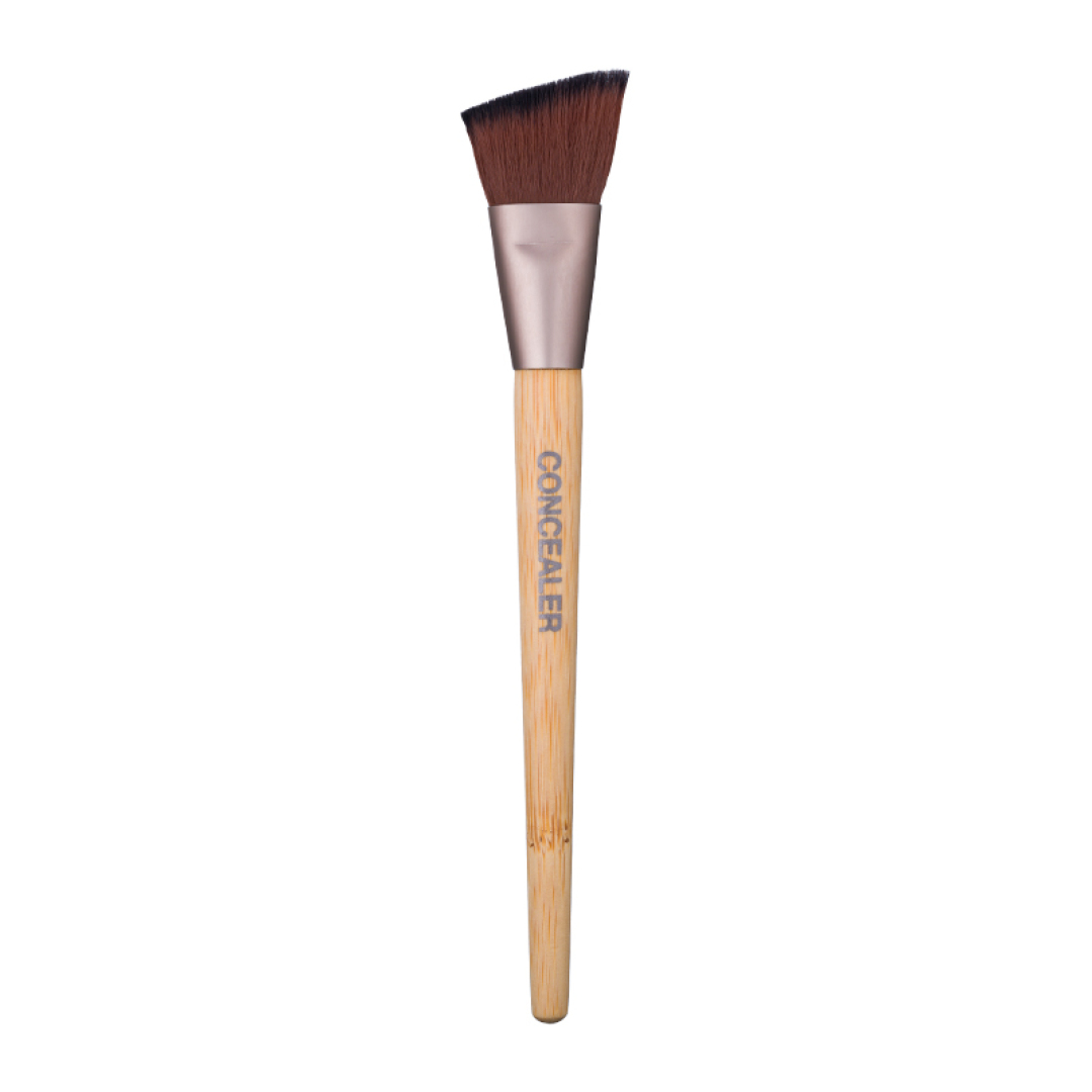 CONCEALER BRUSH WITH BAMBOO HANDLE 0