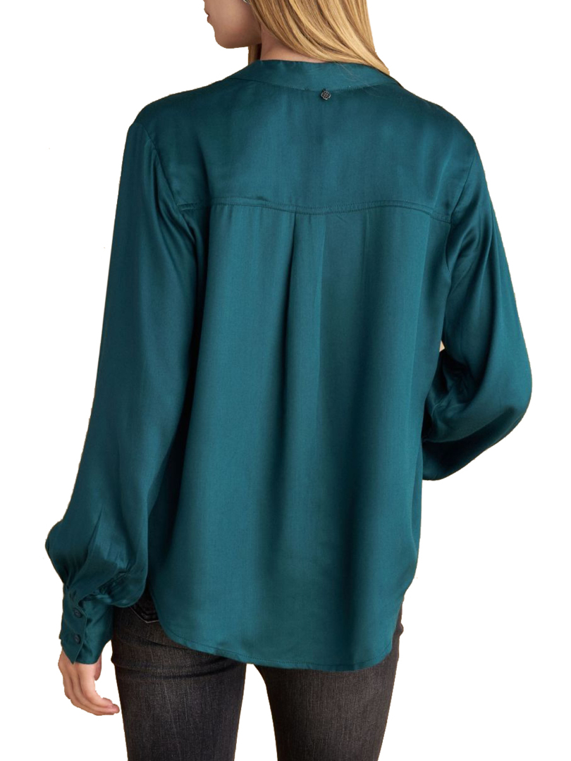 ΓΥΝΑΙΚΕΙΑ ΠΟΥΚΑΜΙΣΑ 2