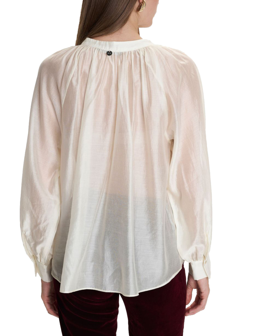 ΓΥΝΑΙΚΕΙΑ ΠΟΥΚΑΜΙΣΑ 2