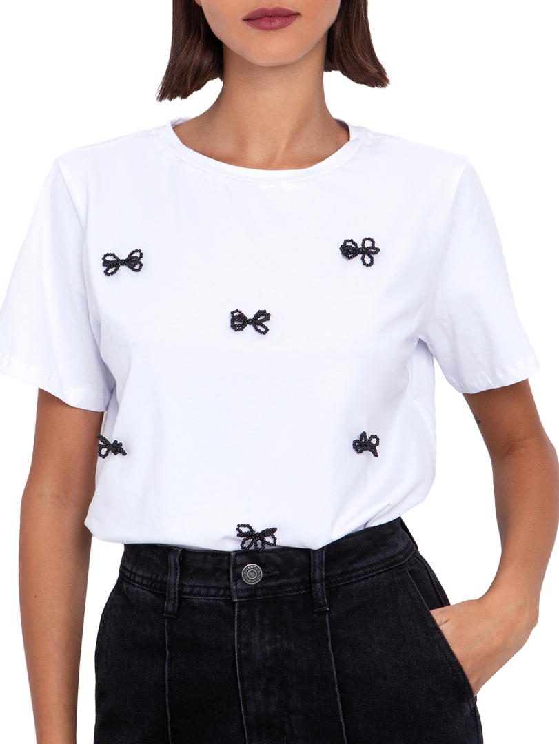 ΓΥΝΑΙΚΕΙΟ T-SHIRT ΜΕ ΦΙΟΓΚΟΥΣ 1