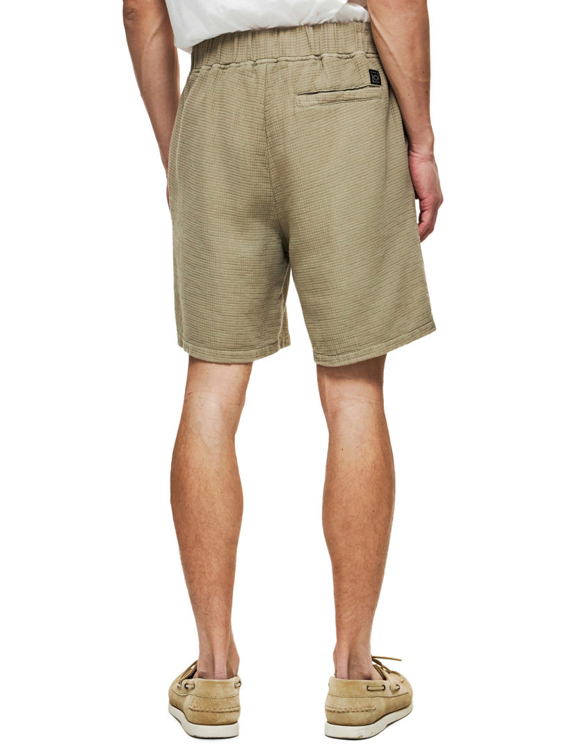 ΑΝΔΡΙΚΗ ΒΕΡΜΟΥΔΑ  2