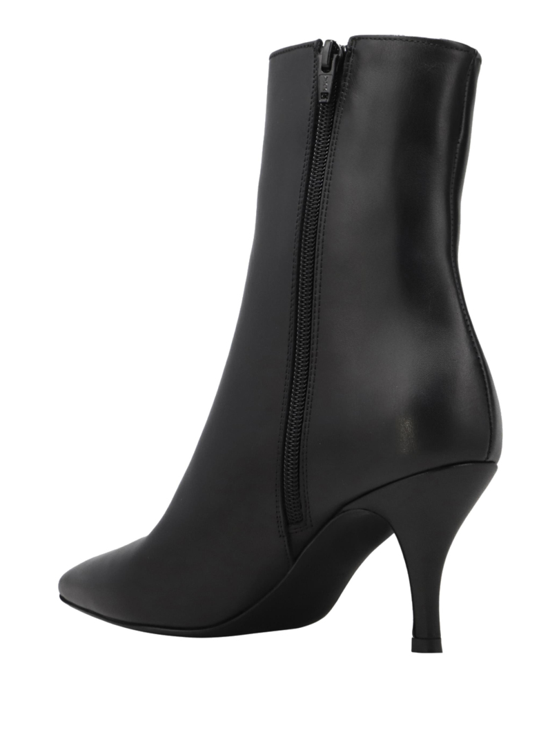 ΓΥΝΑΙΚΕΙΑ ΜΠΟΤΑΚΙΑ 2