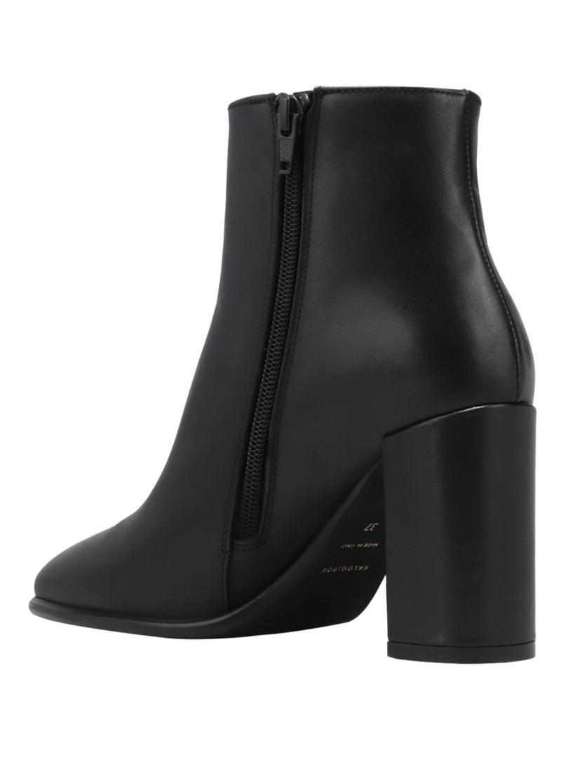 ΓΥΝΑΙΚΕΙΑ ΜΠΟΤΑΚΙΑ  2