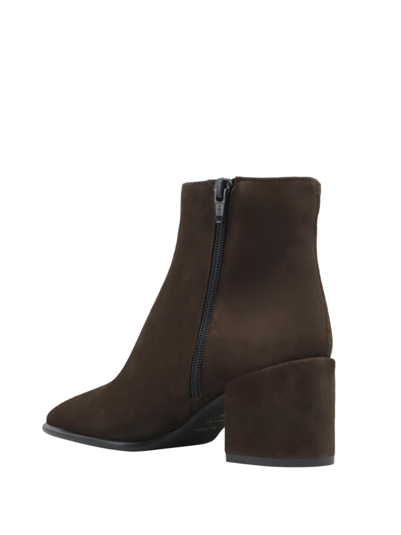 ΓΥΝΑΙΚΕΙΑ ΜΠΟΤΑΚΙΑ  2