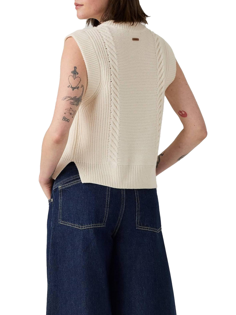 ΓΥΝΑΙΚΕΙΟ ΑΜΑΝΙΚΟ ΠΟΥΛΟΒΕΡ  2