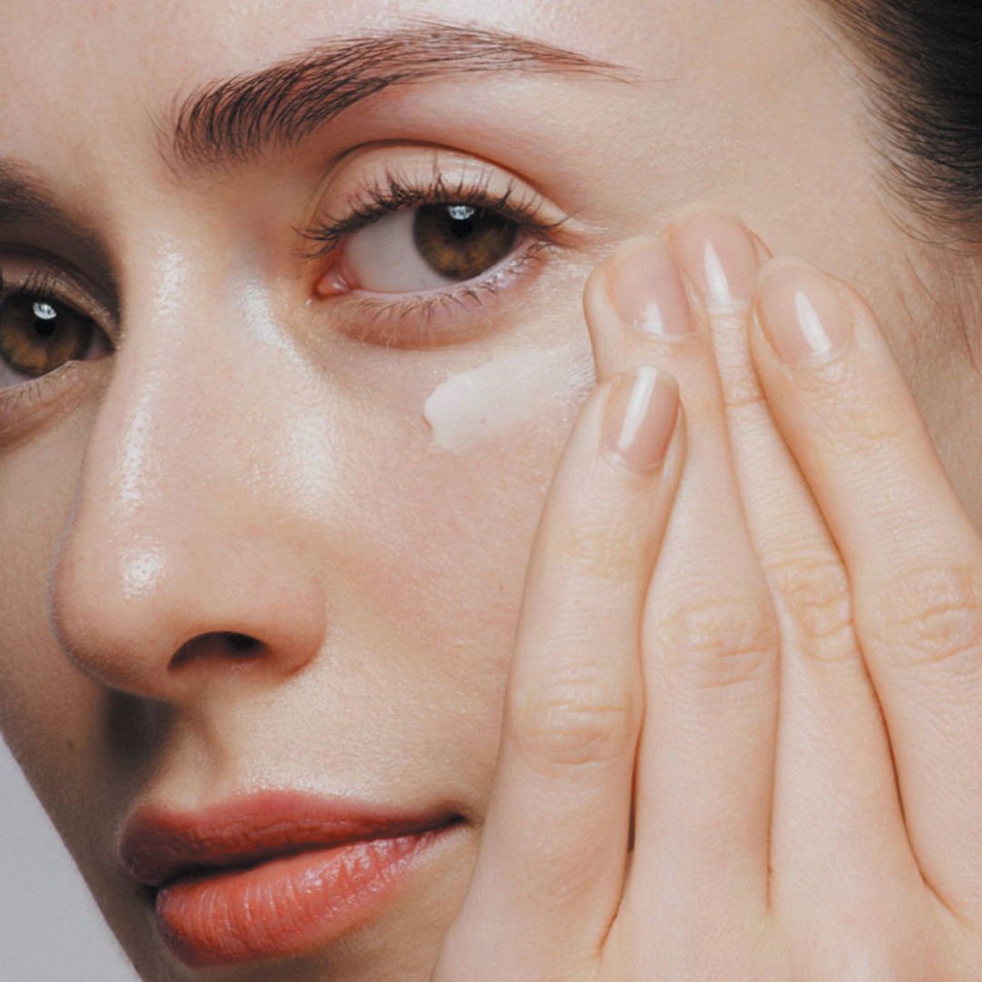 FUTURE SOLUTION LX EYE AND LIP TOTAL REGENERATING CREAM 1