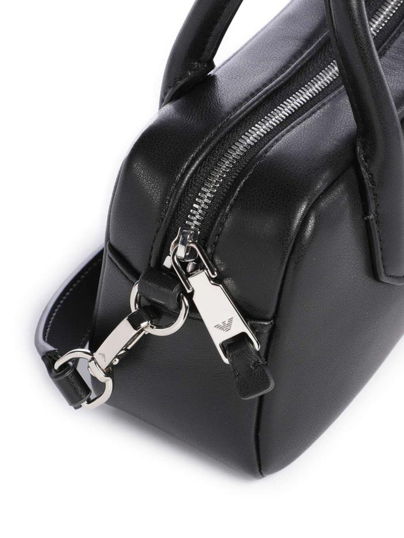 ΓΥΝΑΙΚΕΙΑ ΔΕΡΜΑΤΙΝΗ ΤΣΑΝΤΑ ΧΕΙΡΟΣ 2