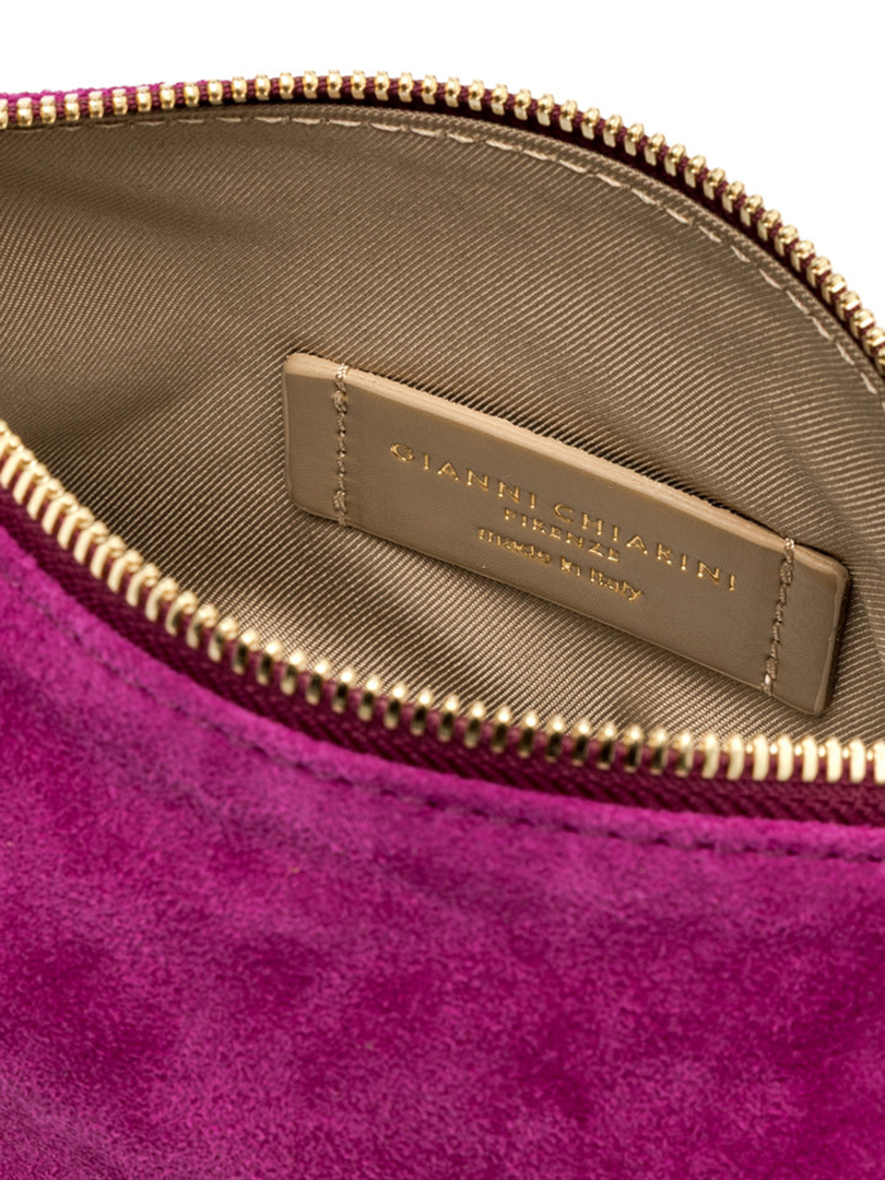 ΓΥΝΑΙΚΕΙΑ ΤΣΑΝΤΑ ΧΕΙΡΟΣ  2