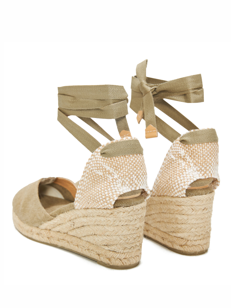 ΓΥΝΑΙΚΕΙΕΣ ΕΣΠΑΝΤΡΙΓΙΕΣ  2