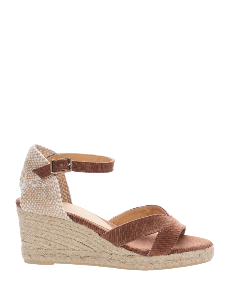 ΓΥΝΑΙΚΕΙΕΣ ΕΣΠΑΝΤΡΙΓΙΕΣ 0