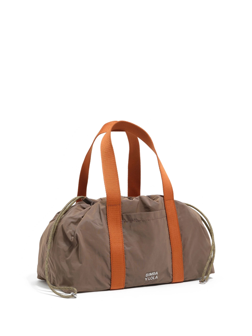 ΓΥΝΑΙΚΕΙΑ ΤΣΑΝΤΑ ΧΙΑΣΤΙ 0