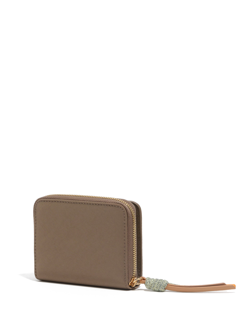 ΓΥΝΑΙΚΕΙΟ ΠΟΡΤΟΦΟΛΙ 1