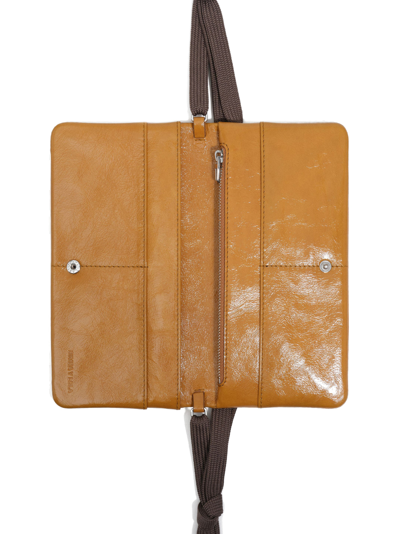 ΓΥΝΑΙΚΕΙΑ ΤΣΑΝΤΑ ΧΙΑΣΤΙ 2