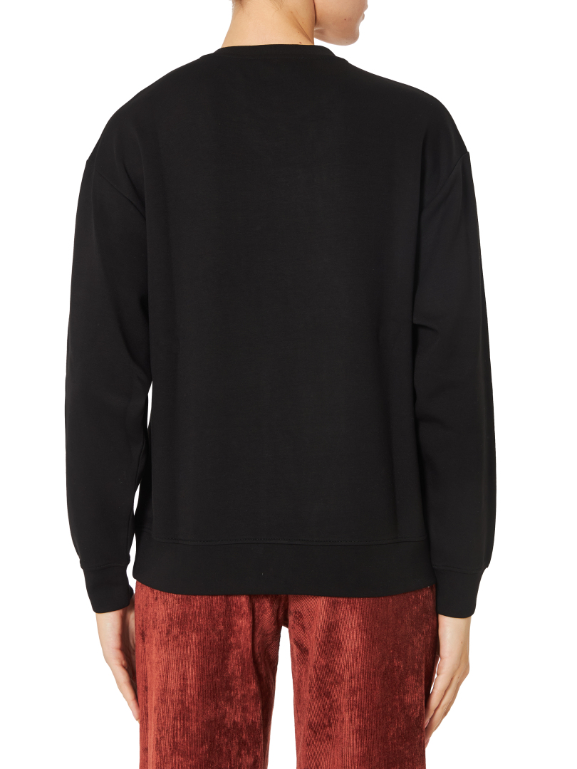 ΓΥΝΑΙΚΕΙΟ ΦΟΥΤΕΡ 2