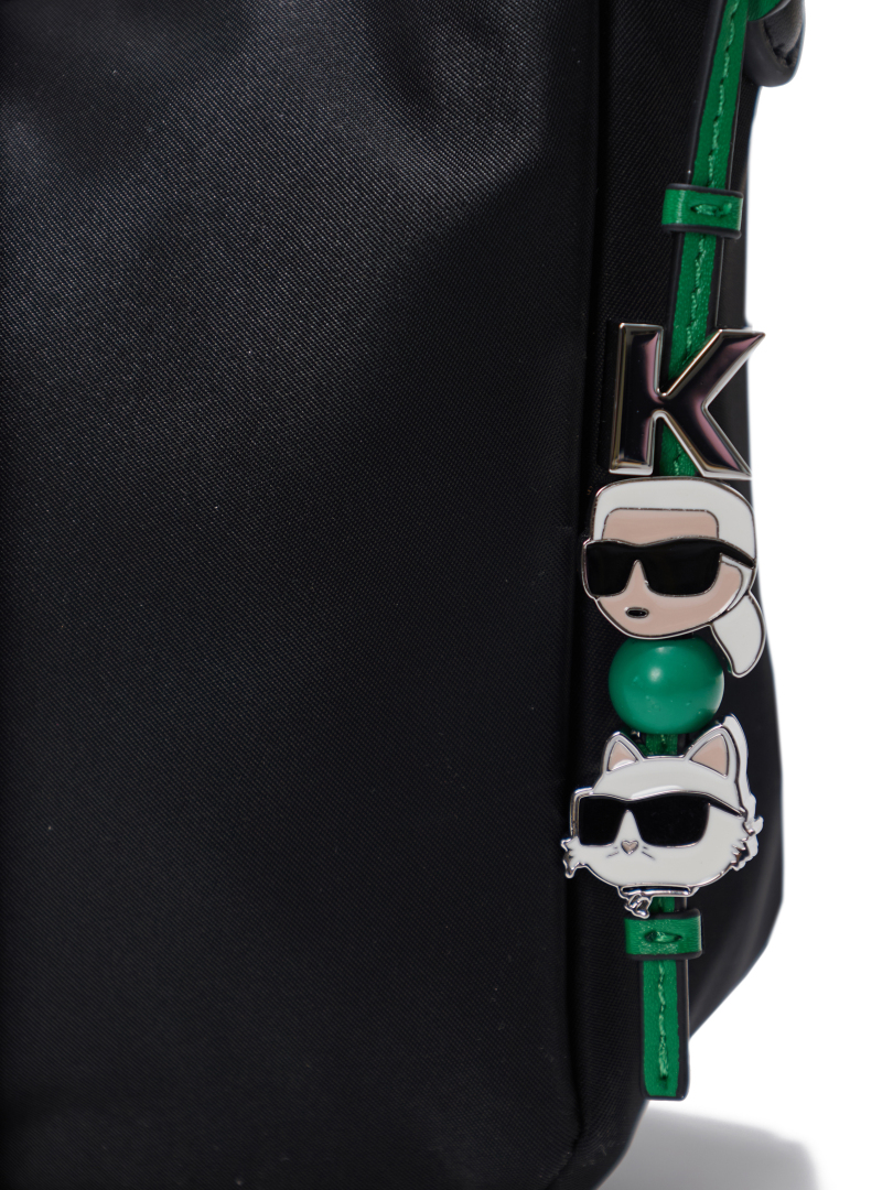 ΓΥΝΑΙΚΕΙΑ ΤΣΑΝΤΑ ΩΜΟΥ  3