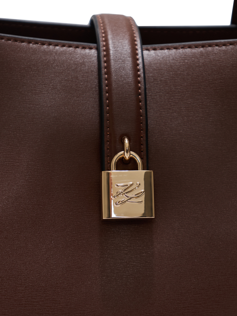 ΓΥΝΑΙΚΕΙΑ ΤΣΑΝΤΑ ΩΜΟΥ  3