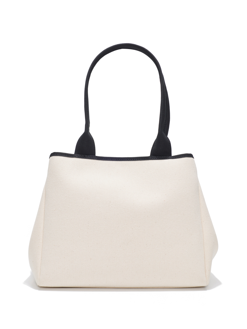 ΓΥΝΑΙΚΕΙΑ ΤΣΑΝΤΑ ΩΜΟΥ  1