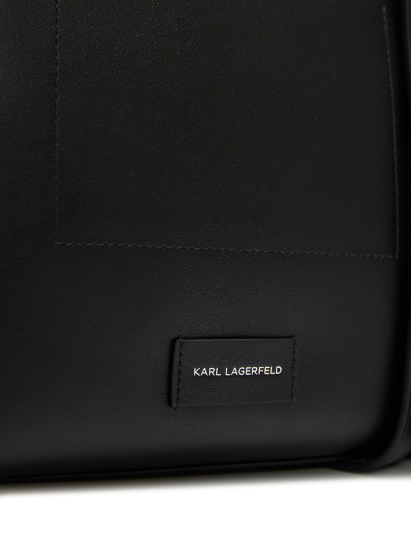 ΓΥΝΑΙΚΕΙΑ ΤΣΑΝΤΑ ΧΕΙΡΟΣ  3