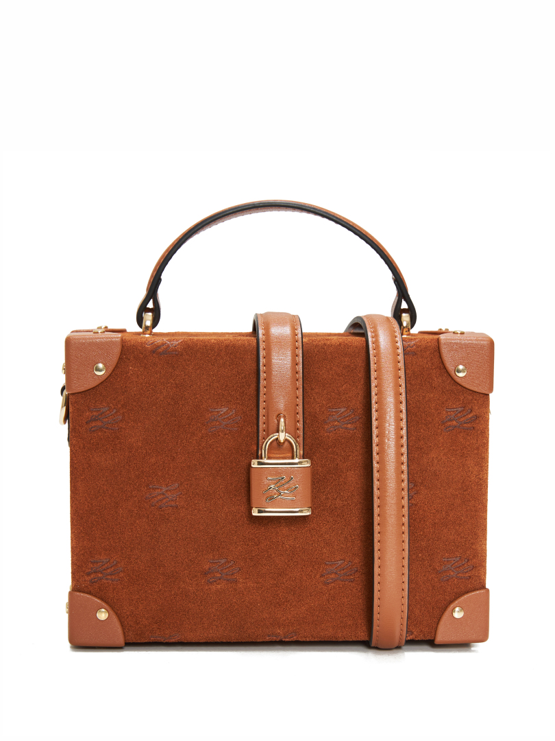 ΓΥΝΑΙΚΕΙΑ ΤΣΑΝΤΑ ΧΕΙΡΟΣ  0