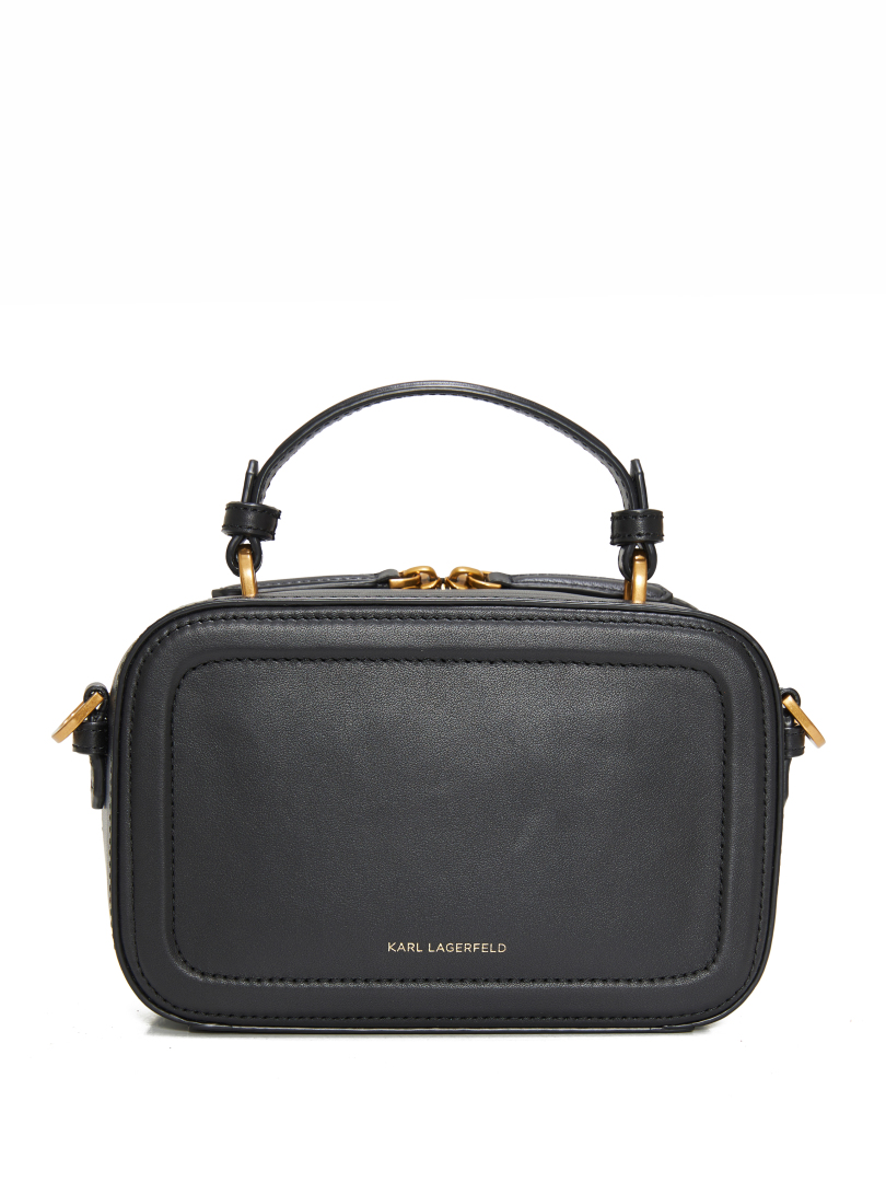 ΓΥΝΑΙΚΕΙΑ ΤΣΑΝΤΑ ΧΕΙΡΟΣ 1