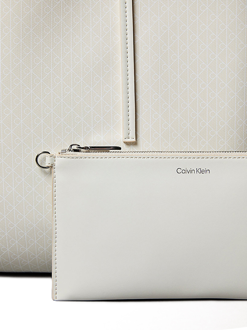 ΓΥΝΑΙΚΕΙΑ ΤΣΑΝΤΑ TOTE 2