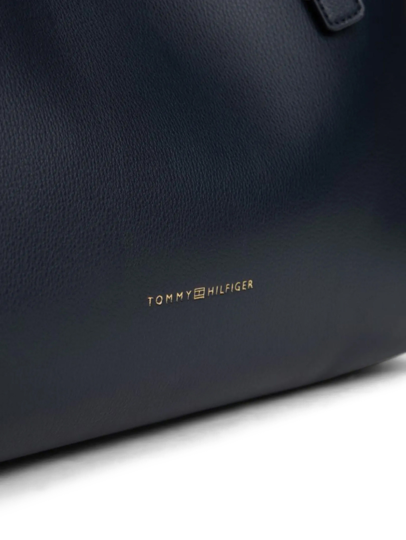 ΓΥΝΑΙΚΕΙΑ ΤΣΑΝΤΑ ΧΕΙΡΟΣ 2