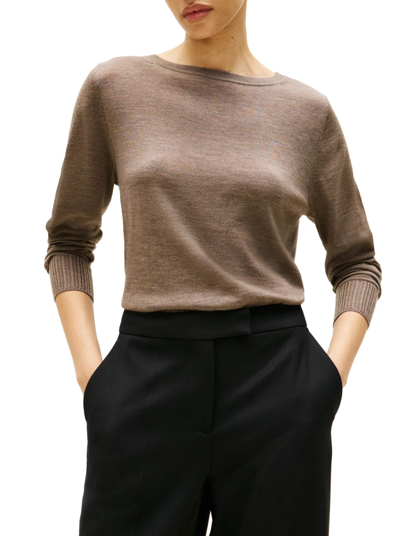 ΓΥΝΑΙΚΕΙΟ ΠΟΥΛΟΒΕΡ 1