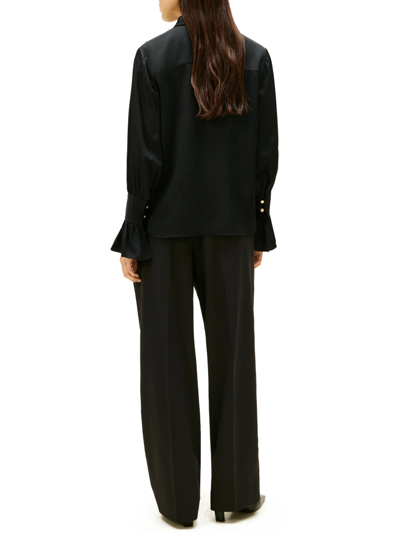 ΓΥΝΑΙΚΕΙΟ ΠΟΥΚΑΜΙΣΟ  2