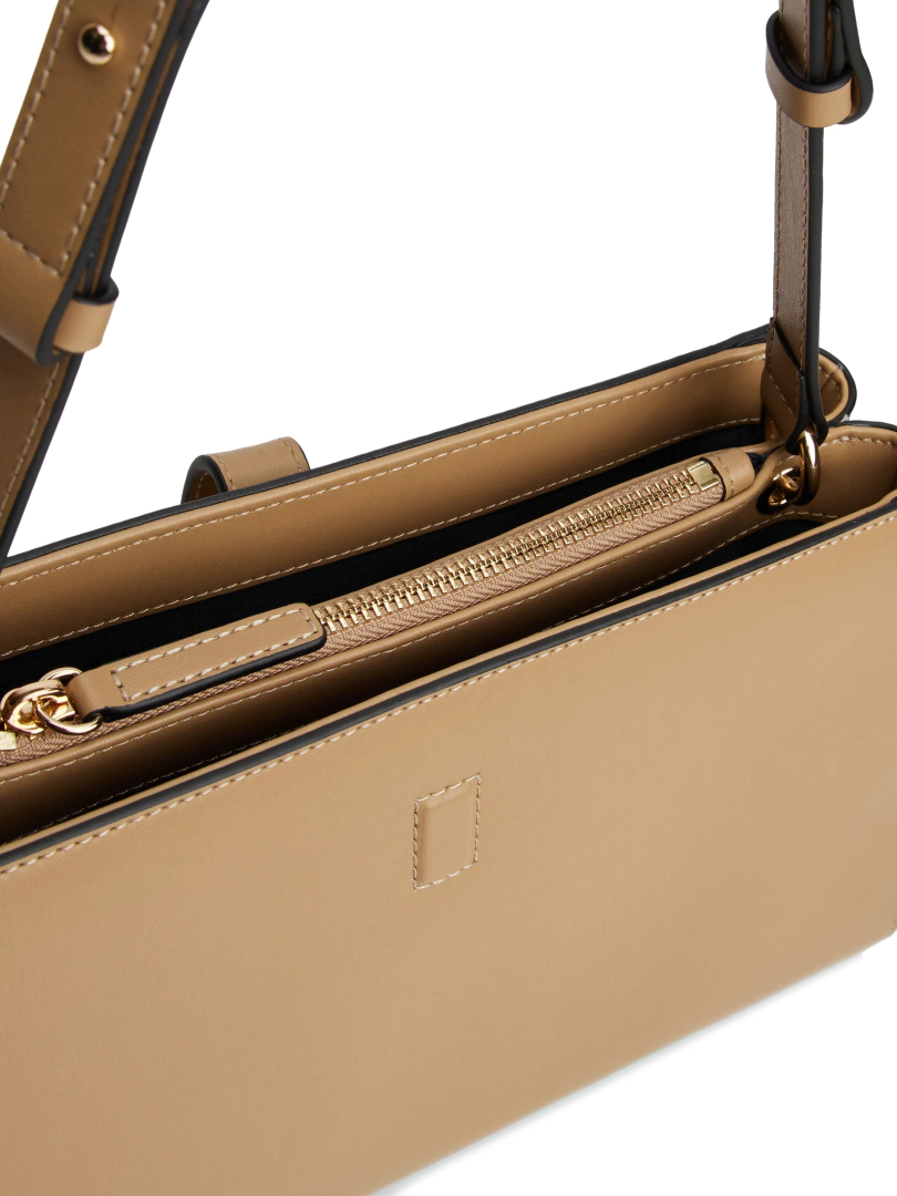 ΓΥΝΑΙΚΕΙΑ TH LIBRE ΤΣΑΝΤΑ ΩΜΟΥ 2