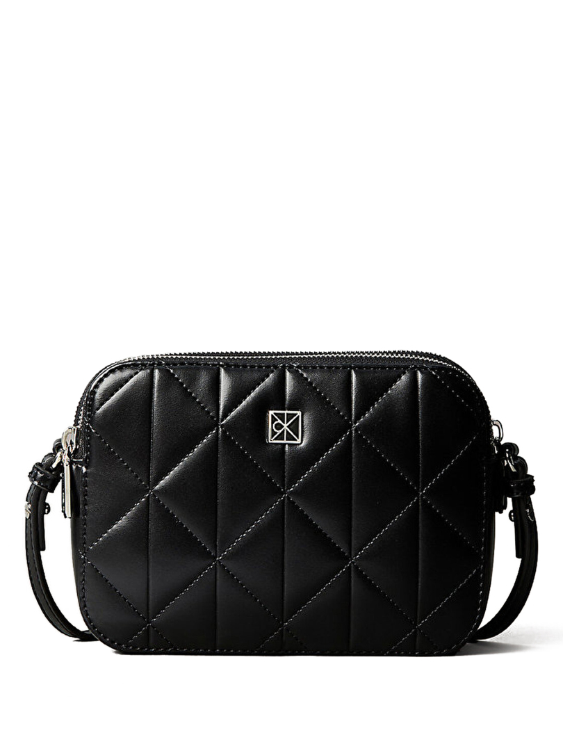 ΓΥΝΑΙΚΕΙΑ ΤΣΑΝΤΑ ΧΙΑΣΤΙ 1