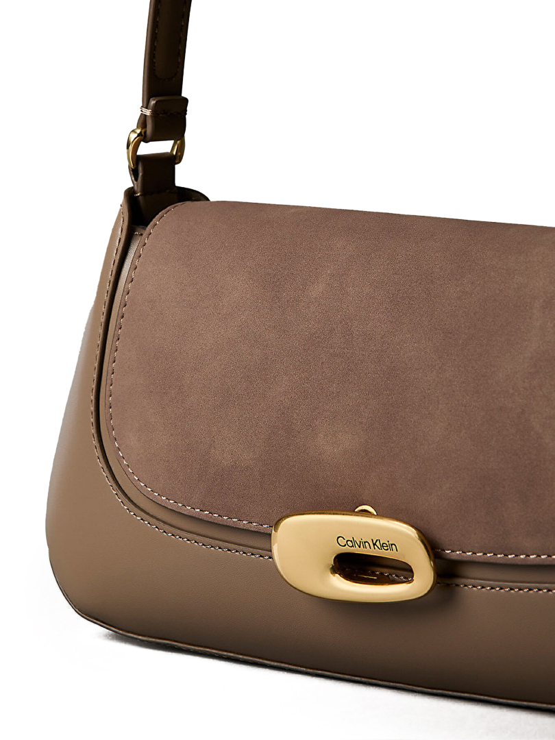 ΓΥΝΑΙΚΕΙΑ ΤΣΑΝΤΑ ΩΜΟΥ 3