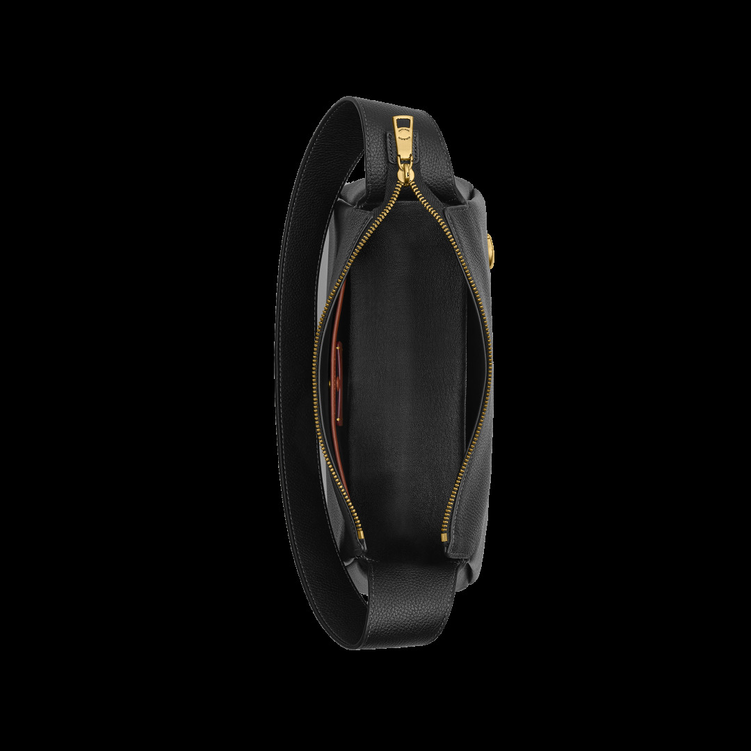 ΓΥΝΑΙΚΕΙΑ ΤΣΑΝΤΑ ΩΜΟΥ  2