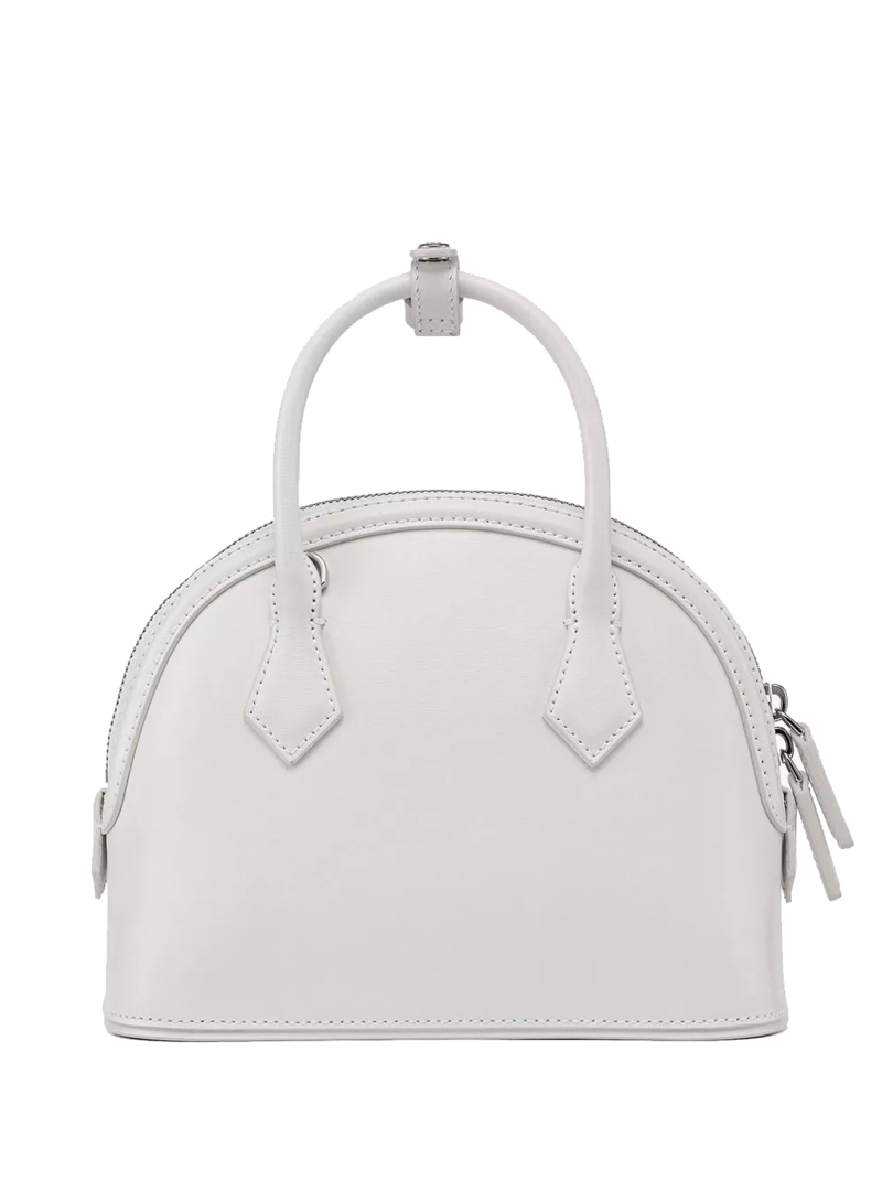 ΓΥΝΑΙΚΕΙΑ ΤΣΑΝΤΑ ΧΕΙΡΟΣ  1