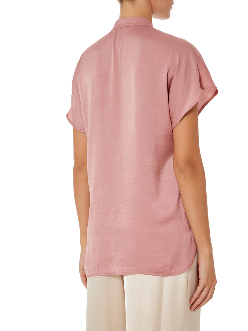 ΓΥΝΑΙΚΕΙΟ ΠΟΥΚΑΜΙΣΟ  2