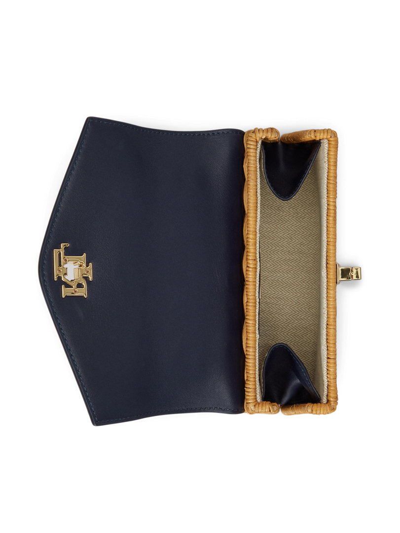 ΓΥΝΑΙΚΕΙΑ ΤΣΑΝΤΑ ΧΕΙΡΟΣ  3