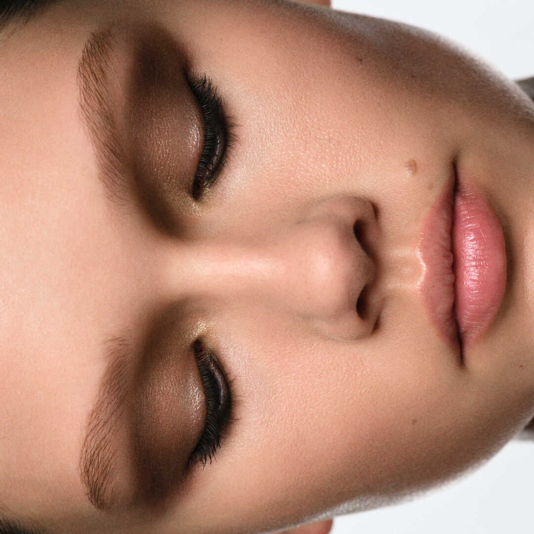 BIBILIOPHILIA EYESHADOW PALETTE 18 COLOURS 3