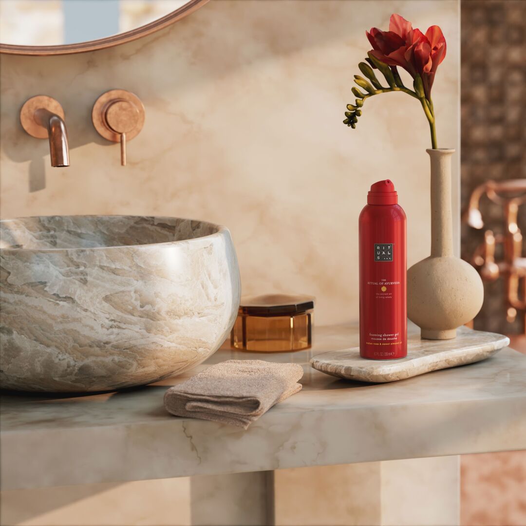 THE RITUAL OF AYURVEDA FOAMING SHOWER GEL 2