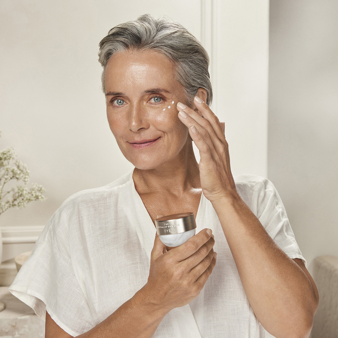 THE RITUAL OF NAMASTE AGELESS FIRMING EYE CREAM 1