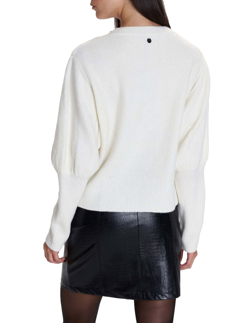 ΓΥΝΑΙΚΕΙΟ ΠΟΥΛΟΒΕΡ  2