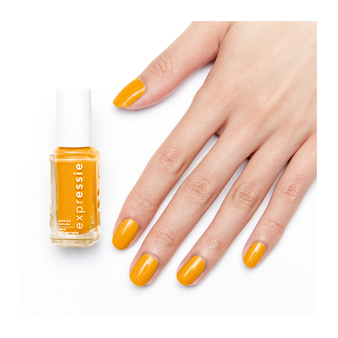 ESSIE EXPRESSIE 495 OUTSIDE LINES 1