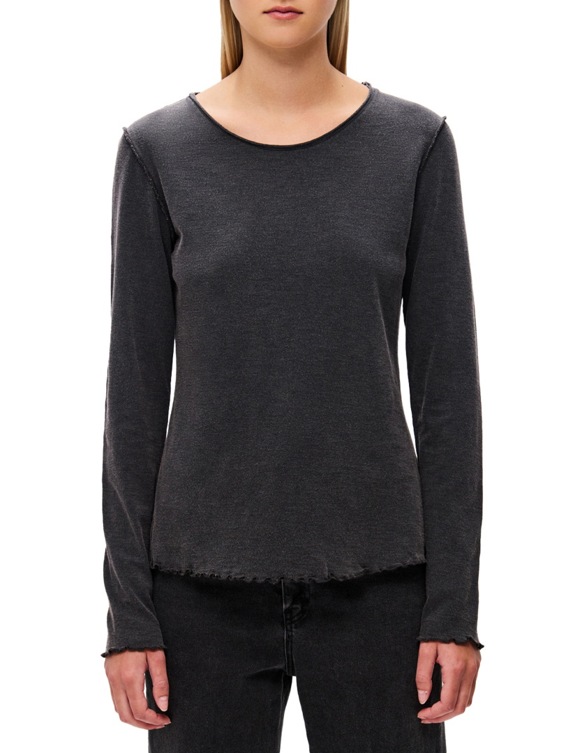 ΓΥΝΑΙΚΕΙΑ ΜΠΛΟΥΖΑ ΜΕ ΛΕΠΤΟΜΕΡΕΙΕΣ 1