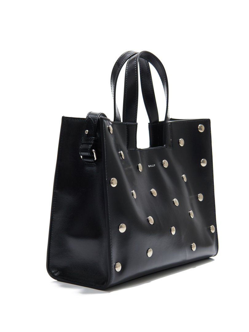 ΓΥΝΑΙΚΕΙΑ ΤΣΑΝΤΑ ΧΕΙΡΟΣ 2