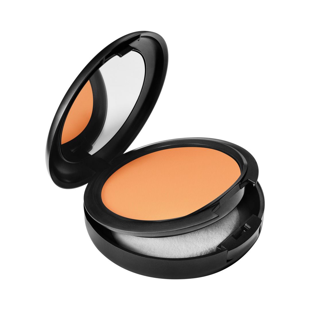 STUDIO FIX POWDER PLUS FOUNDATION 1