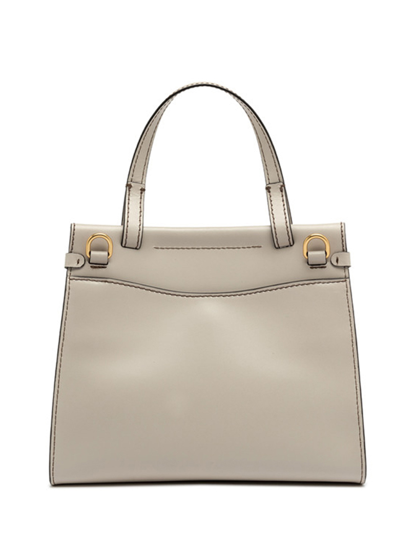 ΓΥΝΑΙΚΕΙΑ ΤΣΑΝΤΑ ΧΕΙΡΟΣ  1