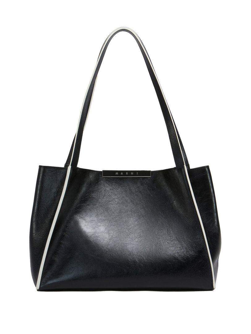 ΓΥΝΑΙΚΕΙΑ ΤΣΑΝΤΑ ΩΜΟΥ 0